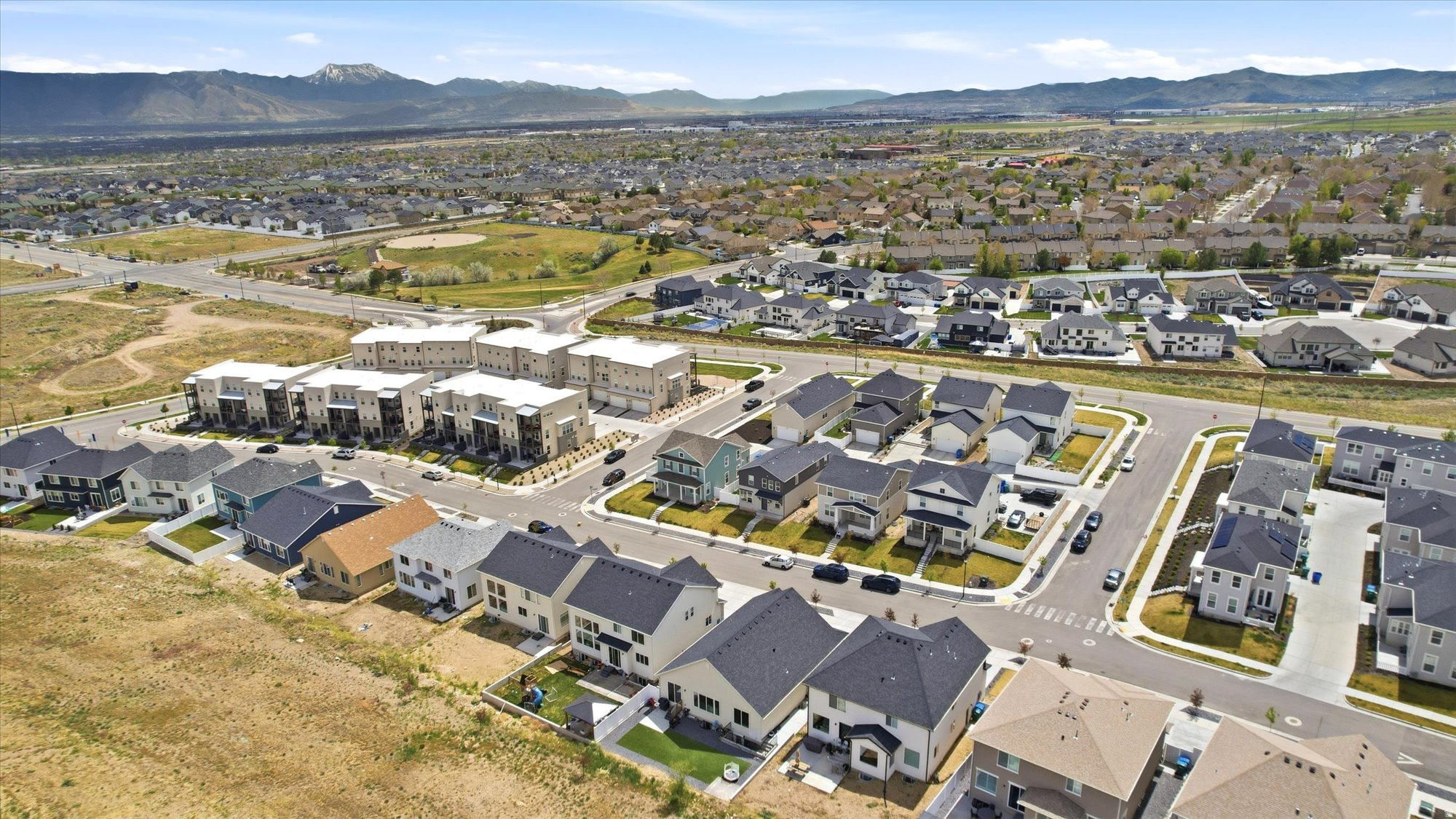 OQUIRRH WEST - Residential