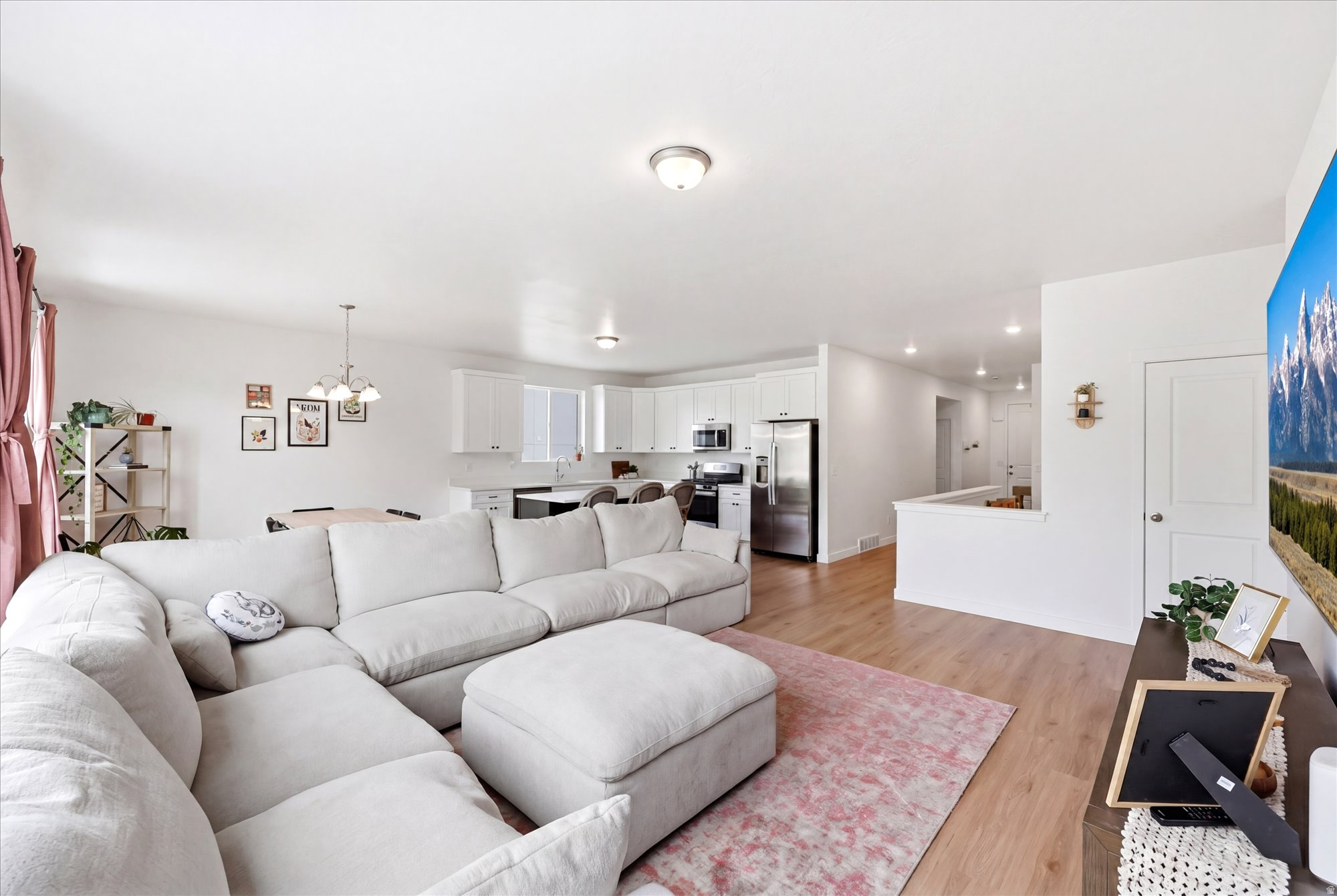 OQUIRRH WEST - Residential