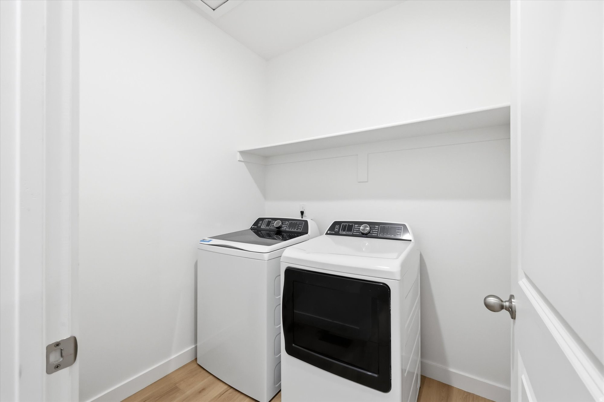 OQUIRRH WEST - Residential