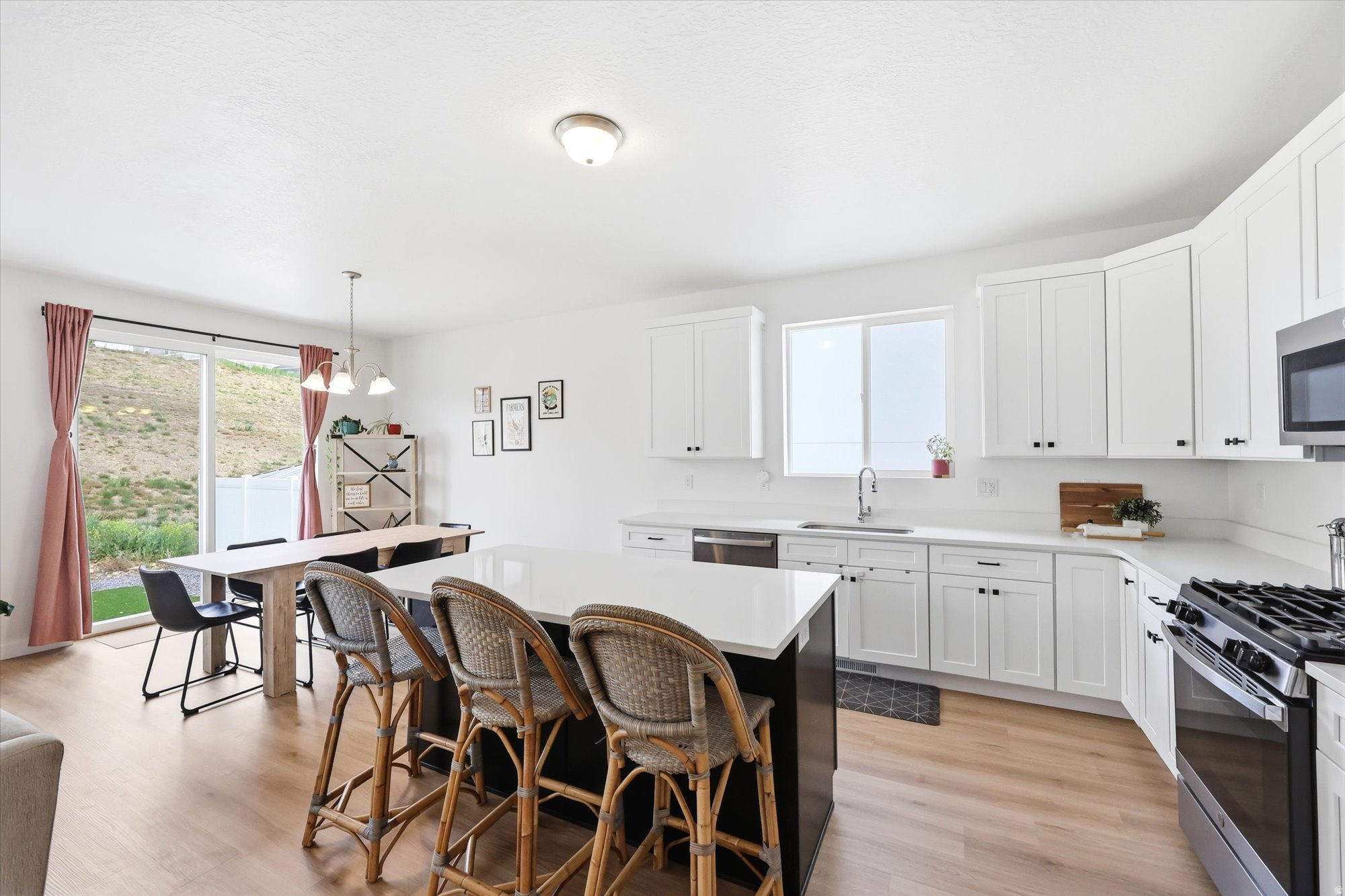 OQUIRRH WEST - Residential