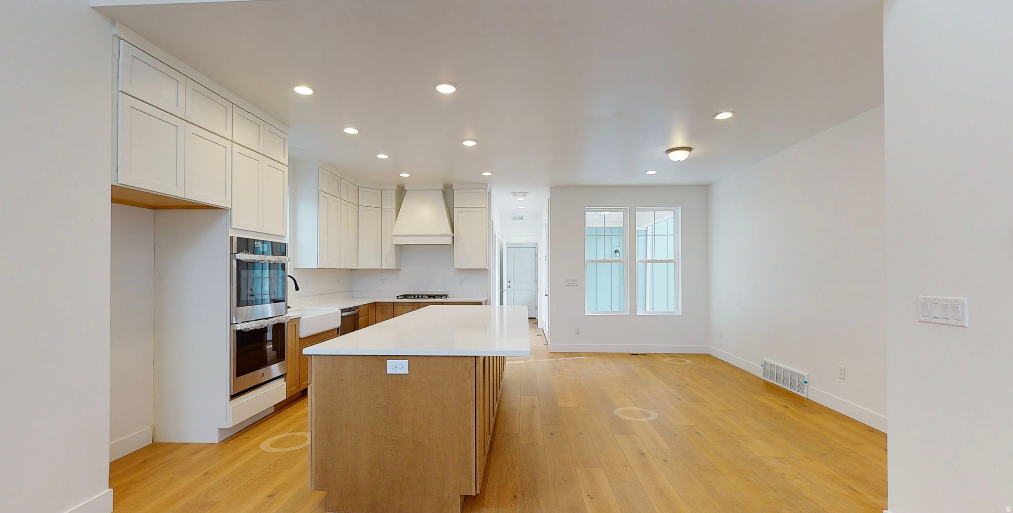 DAYBREAK - Residential