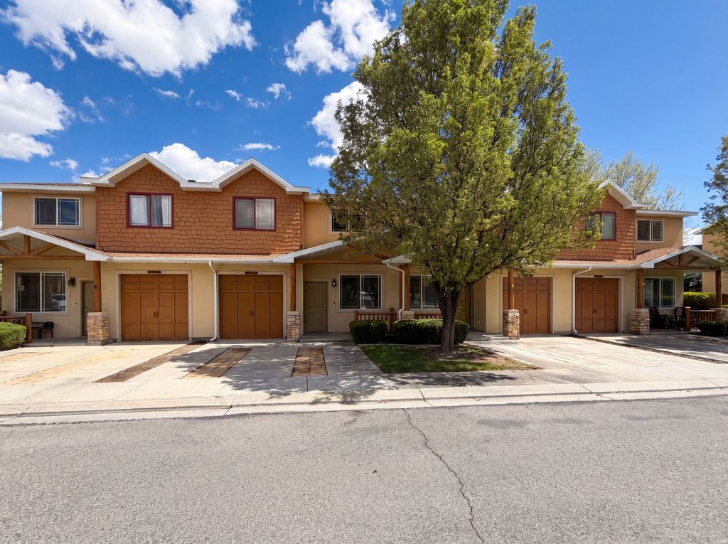 Photo of 6729 S PINE LANDING WAY, West Jordan, UT 84084 (MLS # 2151560)