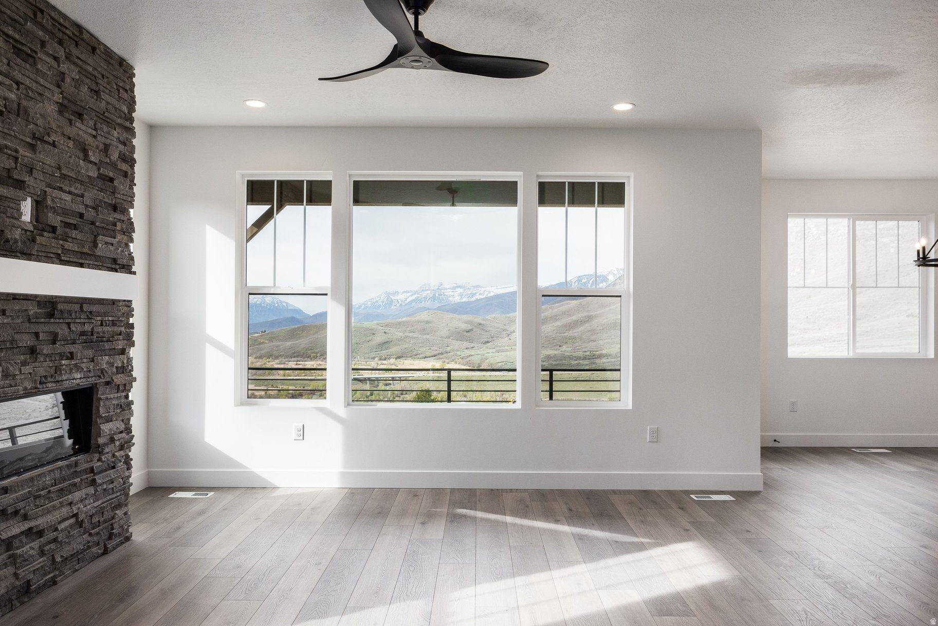 JORDANELLE RIDGE - Residential