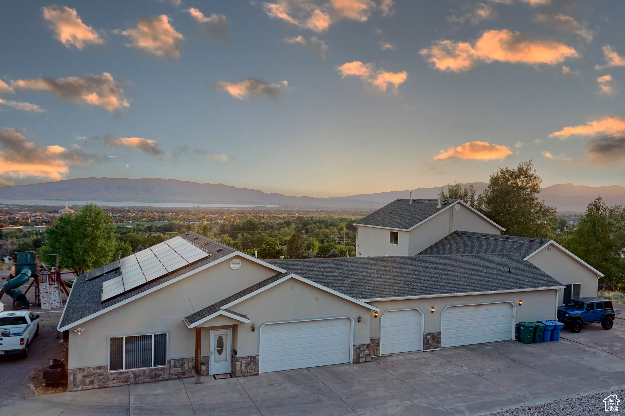 3832 W Mountaintop Cir, Cedar Hills, Utah image 3