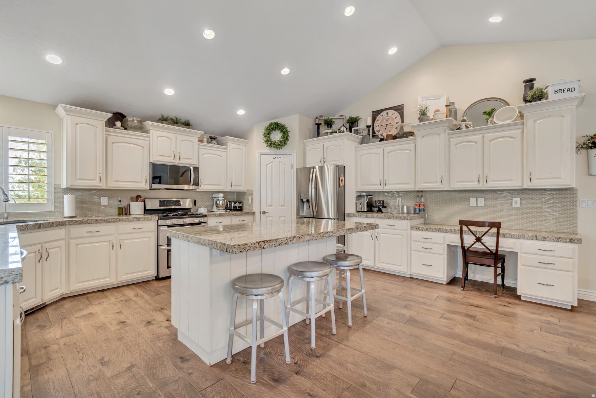 TAYLOR FARMS ESTATES - Residential