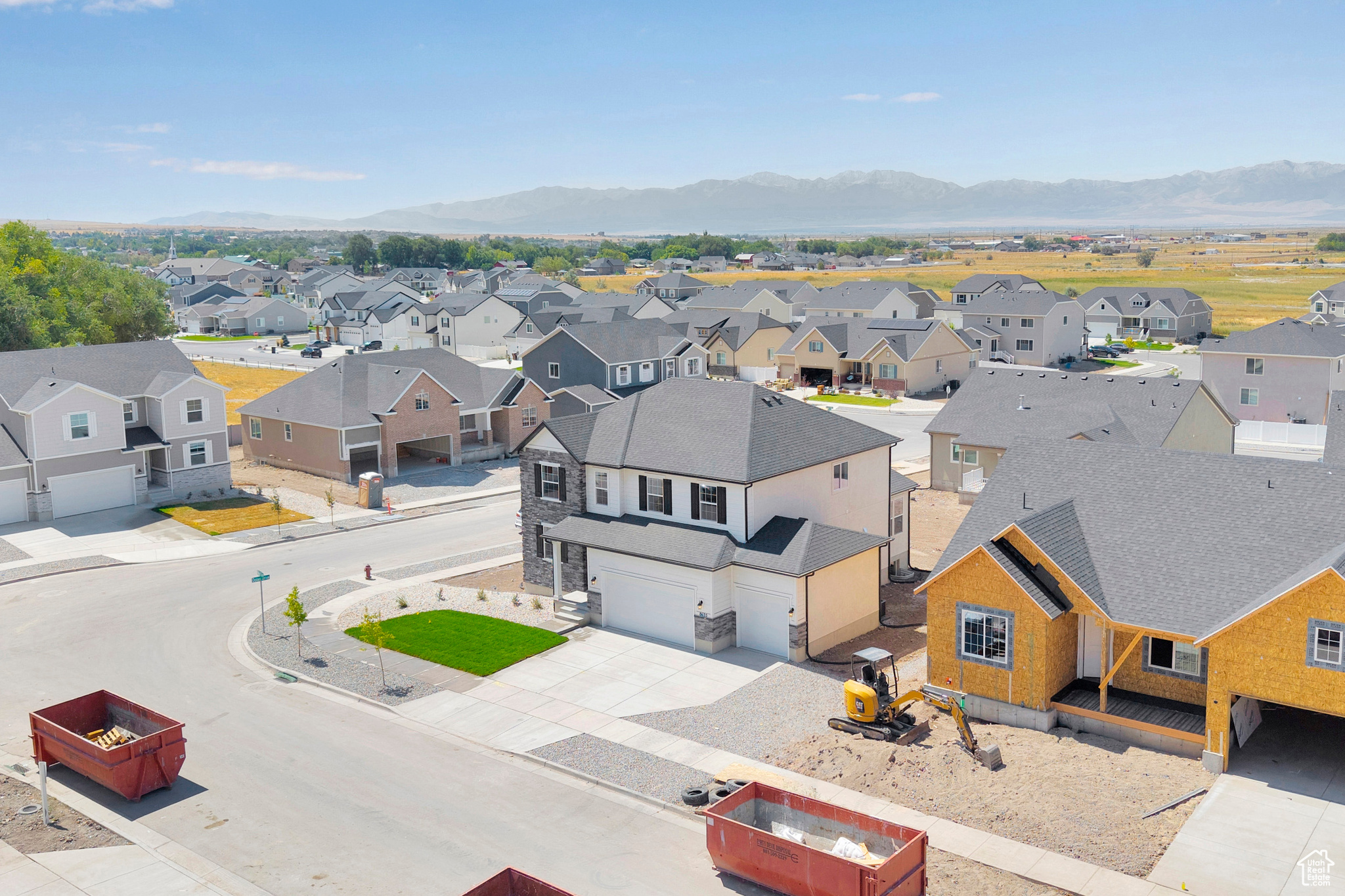 PASTURES AT SADDLEBACK - Residential