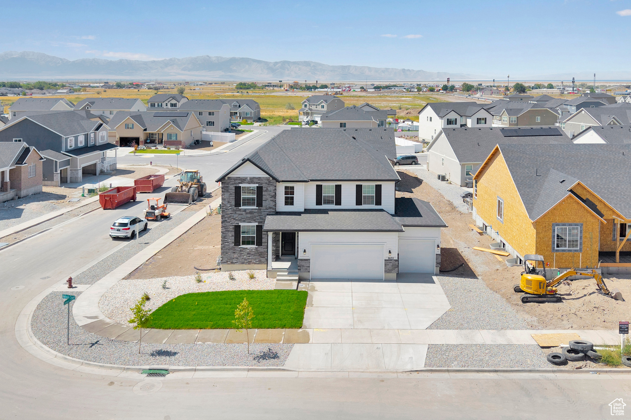 PASTURES AT SADDLEBACK - Residential