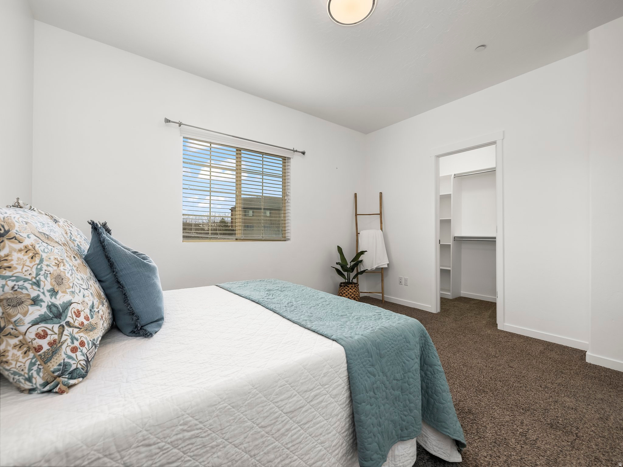 JORDAN RIDGE CONDOMINIUM - Residential