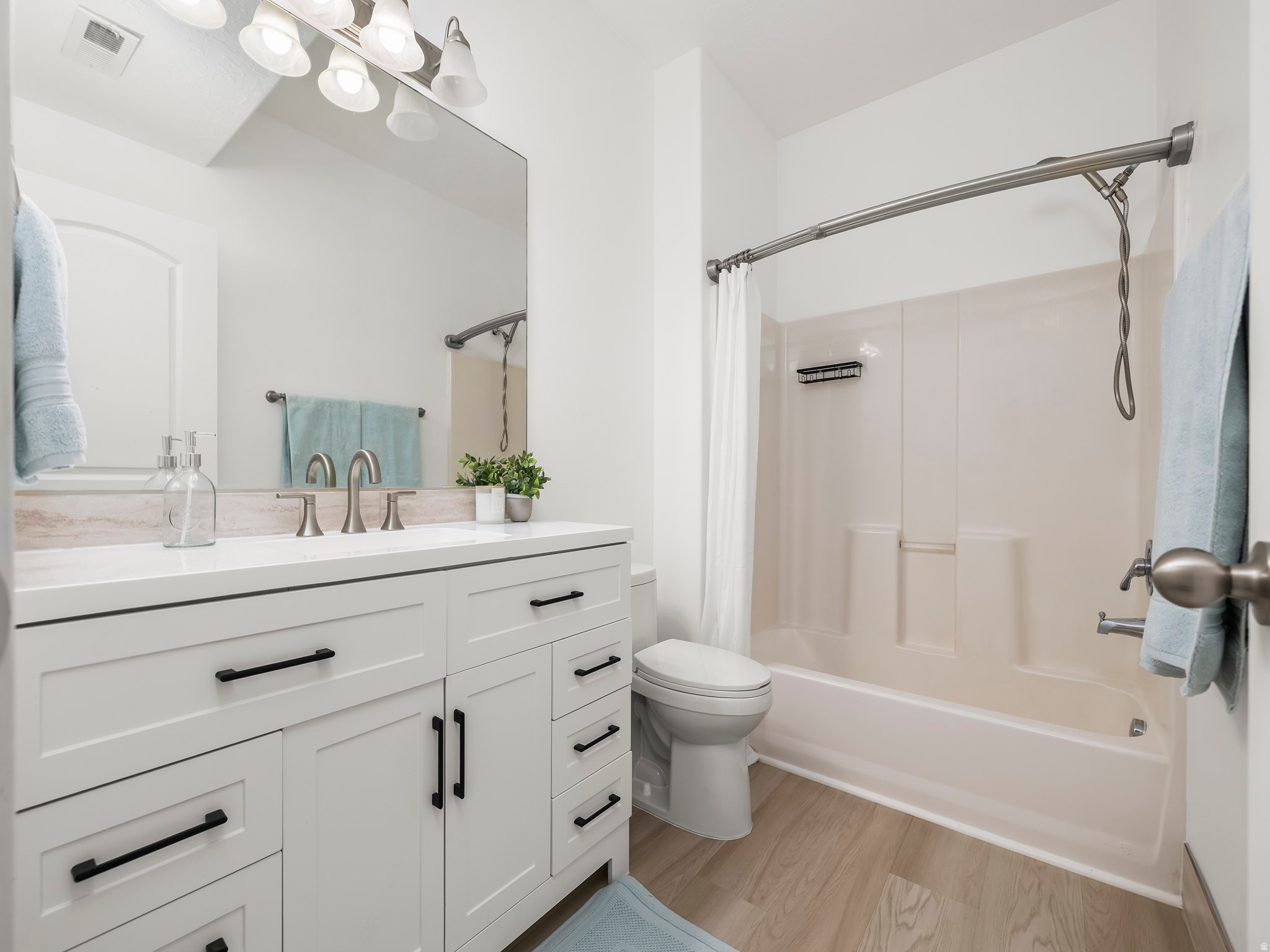 JORDAN RIDGE CONDOMINIUM - Residential