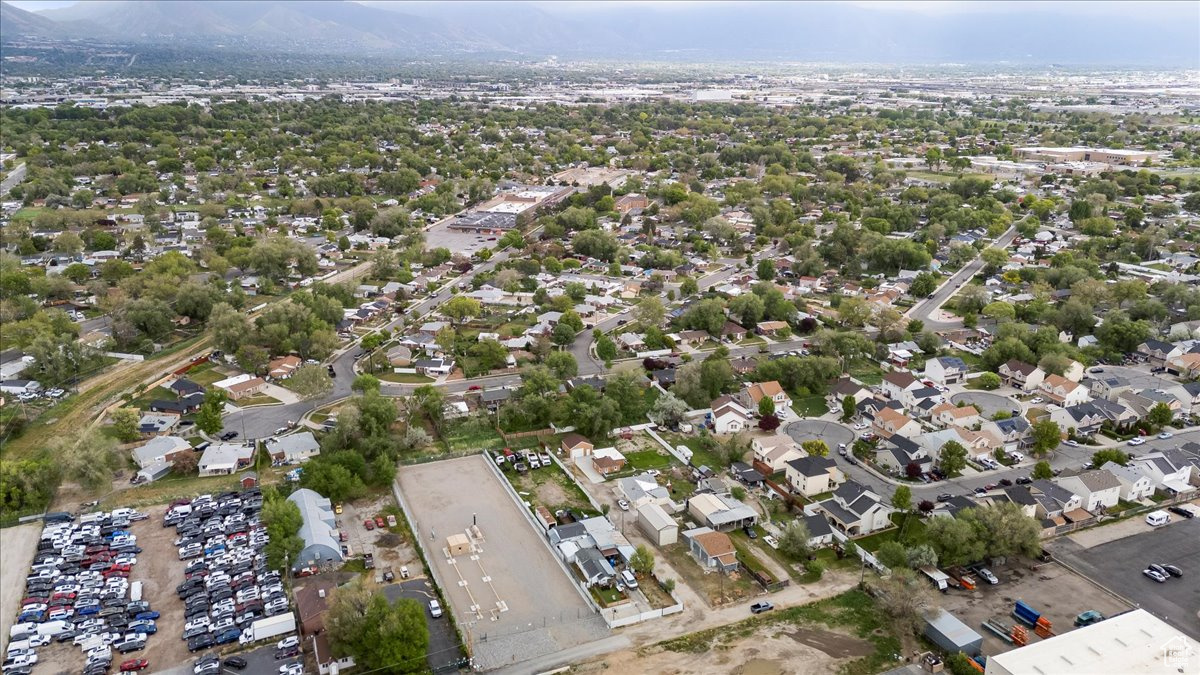 PARK - Commercial Sale