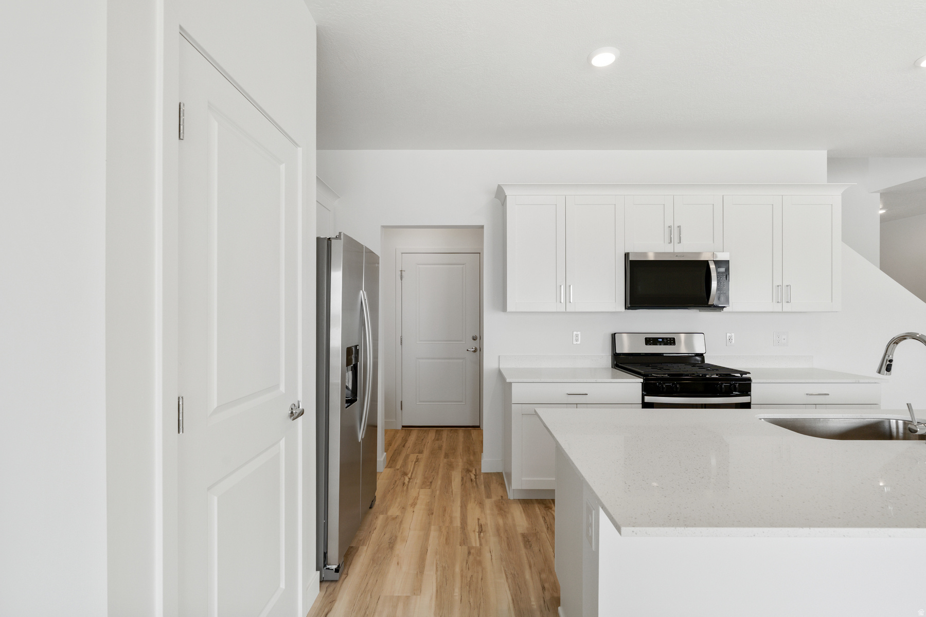 DESERT EDGE - Residential