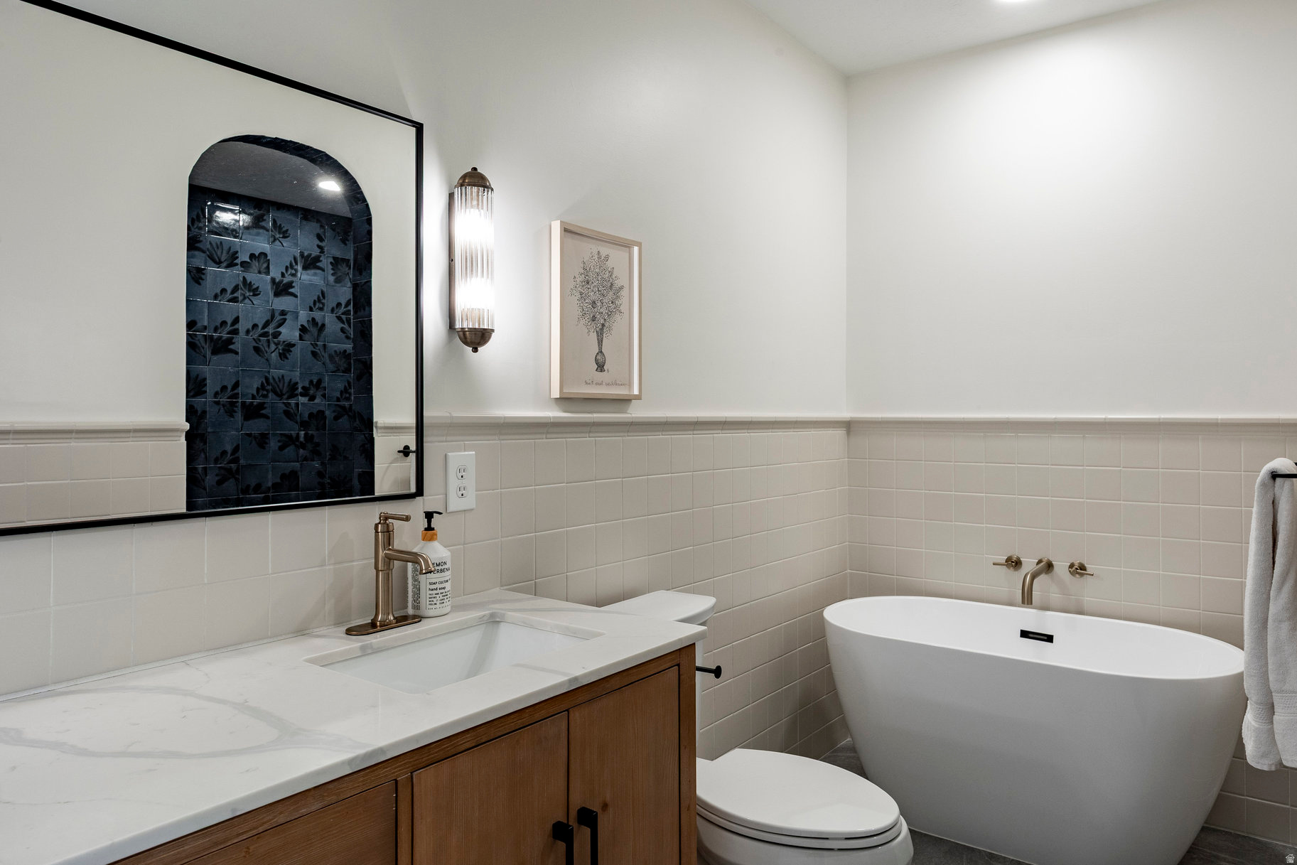 FOXGATE FARMS - Residential