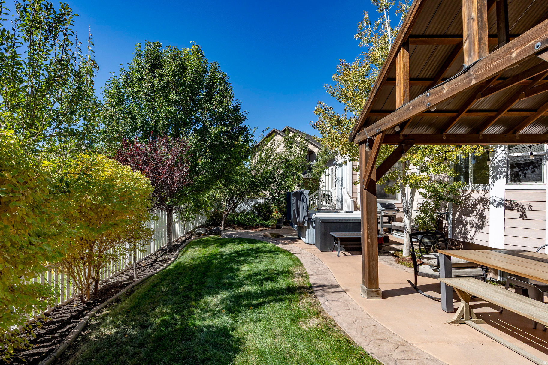 FOXGATE FARMS - Residential