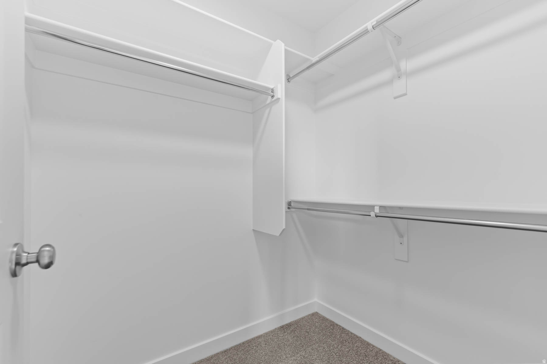 AMBERLY PLACE 13 - Residential