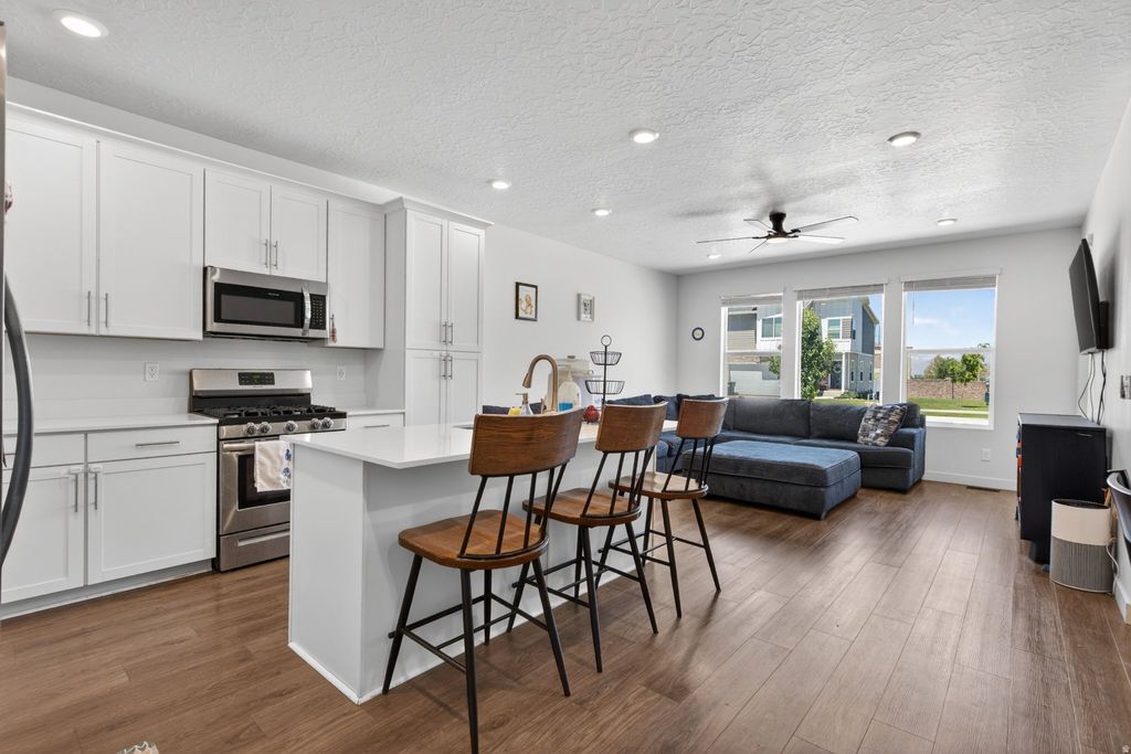 Photo of 642 W 1370 S, Spanish Fork, UT 84660 (MLS # 2158239)