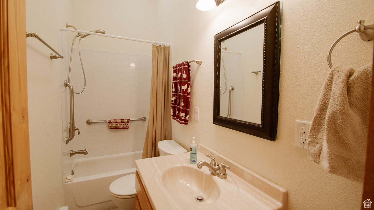 COCKCOMB COVE SUBDIVISION - Residential