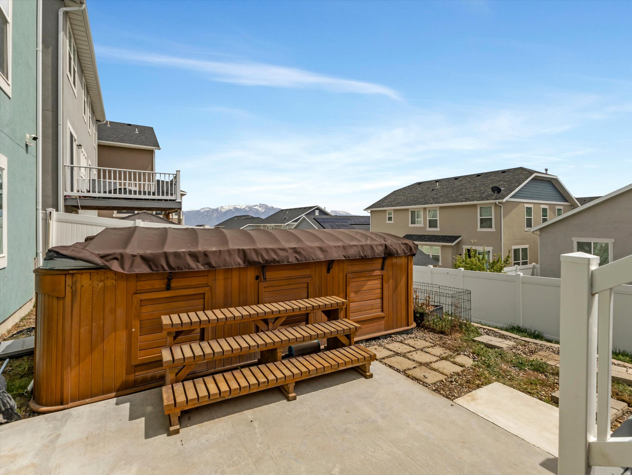 TERRACE HILLS - Residential