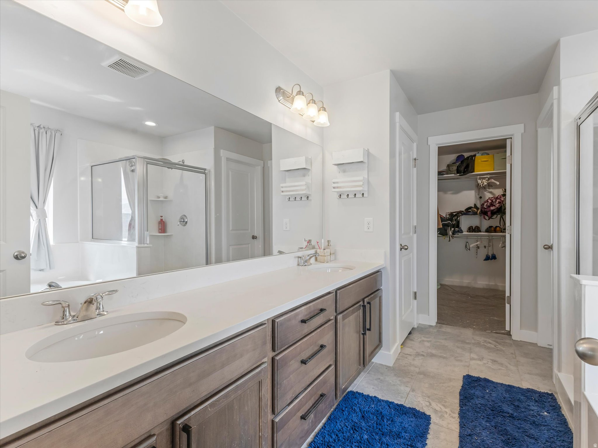 TERRACE HILLS - Residential