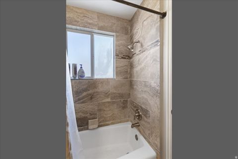 Tiny photo for 516 W 200 S, Clearfield, UT 84015 (MLS # 2135473)