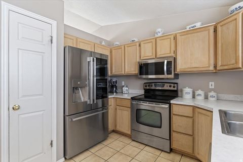 Tiny photo for 516 W 200 S, Clearfield, UT 84015 (MLS # 2135473)