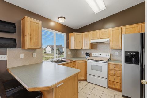 Tiny photo for 5335 S 4250 W, Roy, UT 84067 (MLS # 2166527)