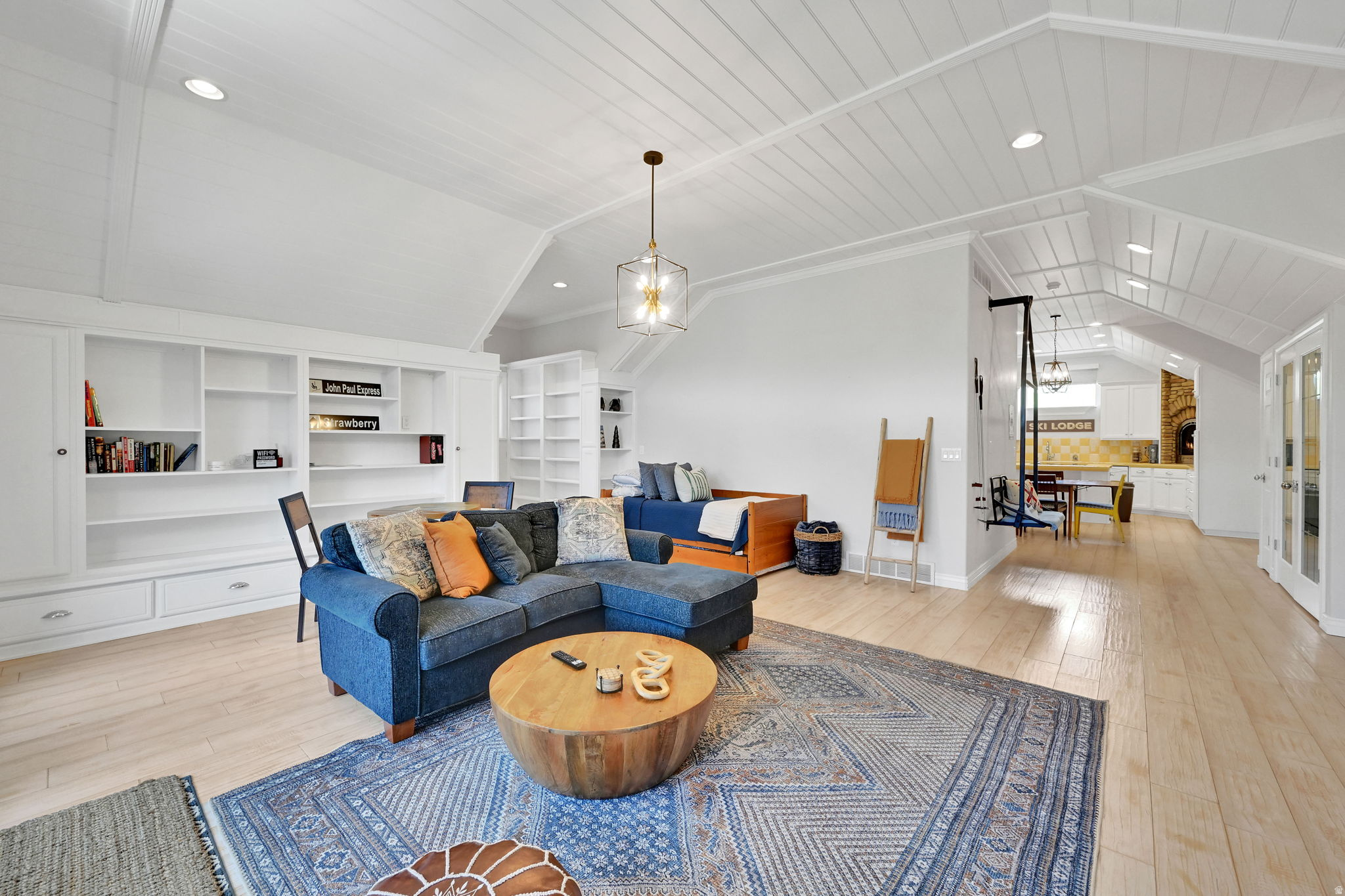 SUMMER RIDGE - Residential