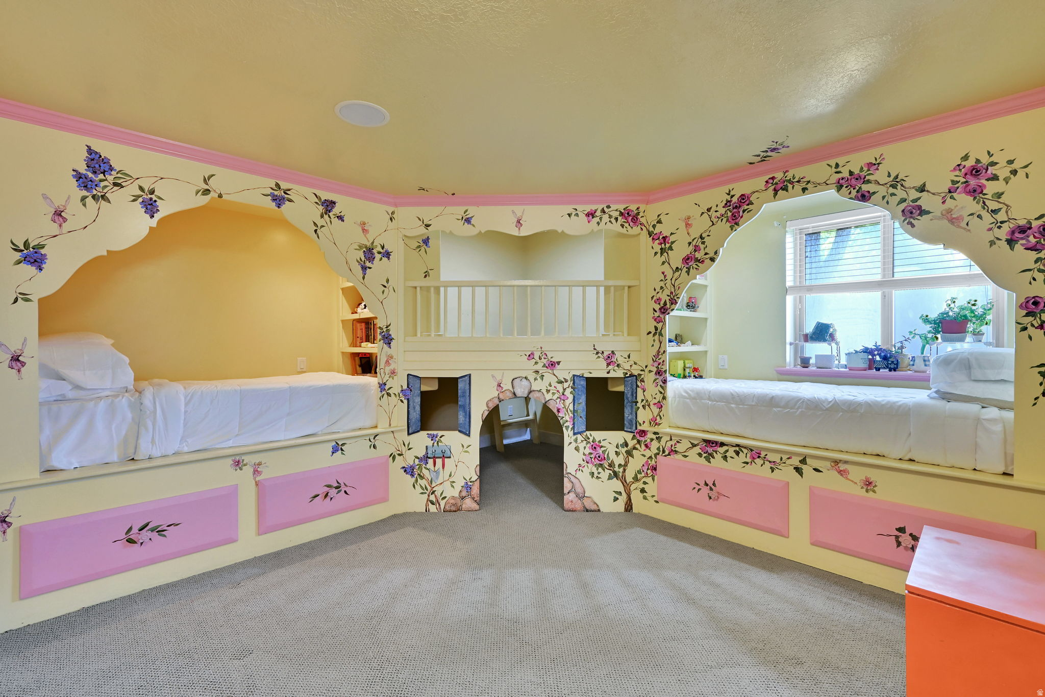 SUMMER RIDGE - Residential