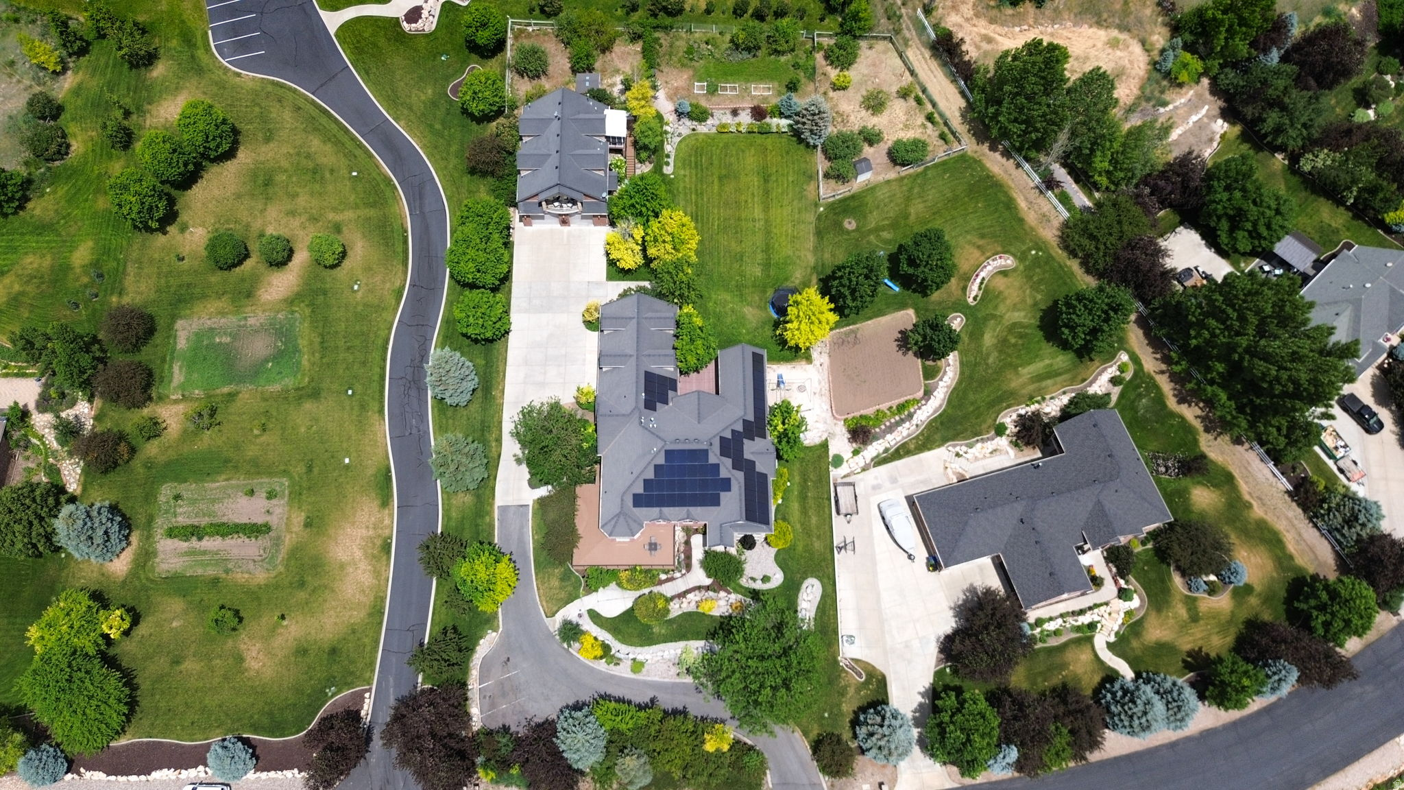 SUMMER RIDGE - Residential