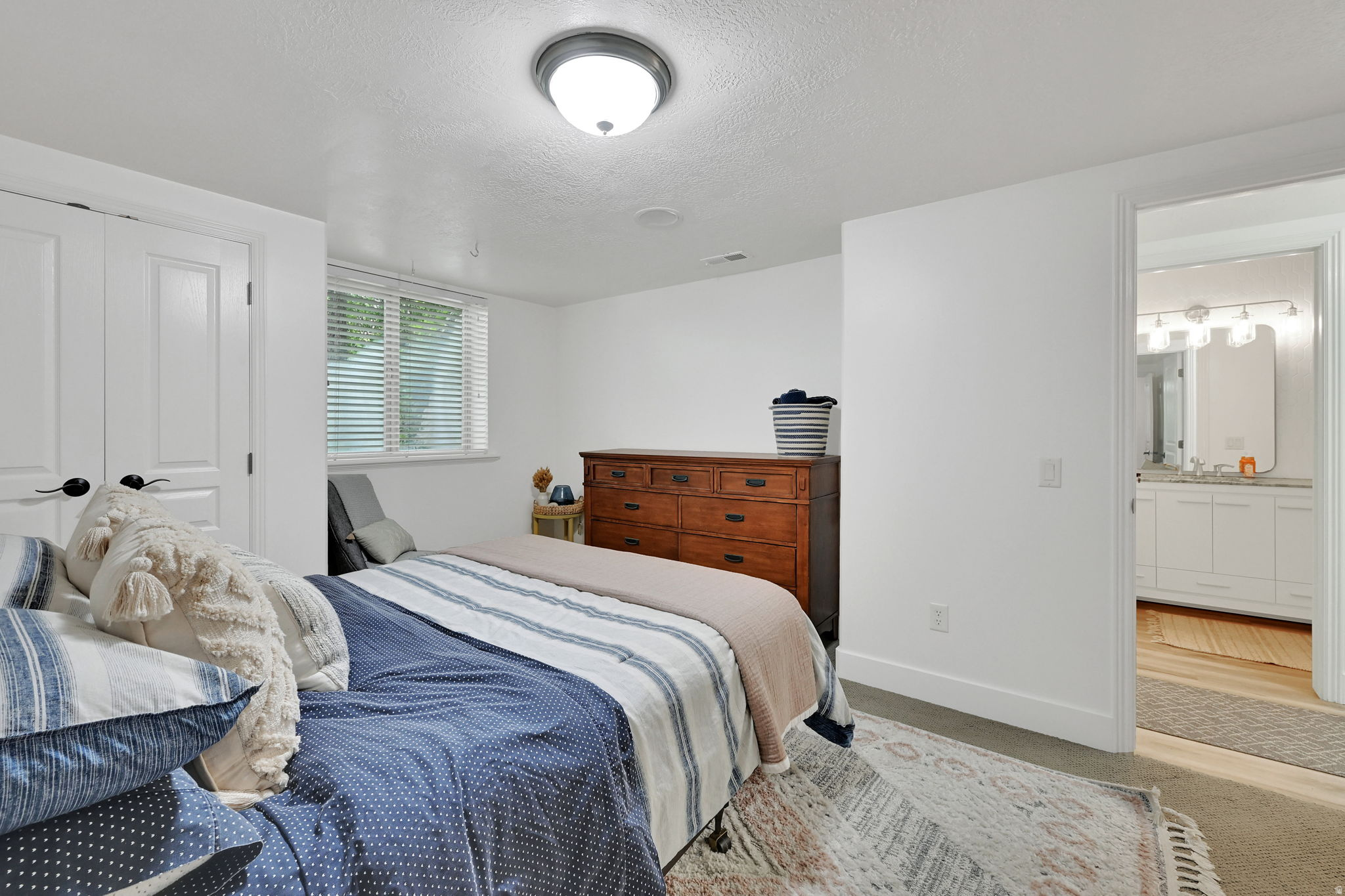 SUMMER RIDGE - Residential