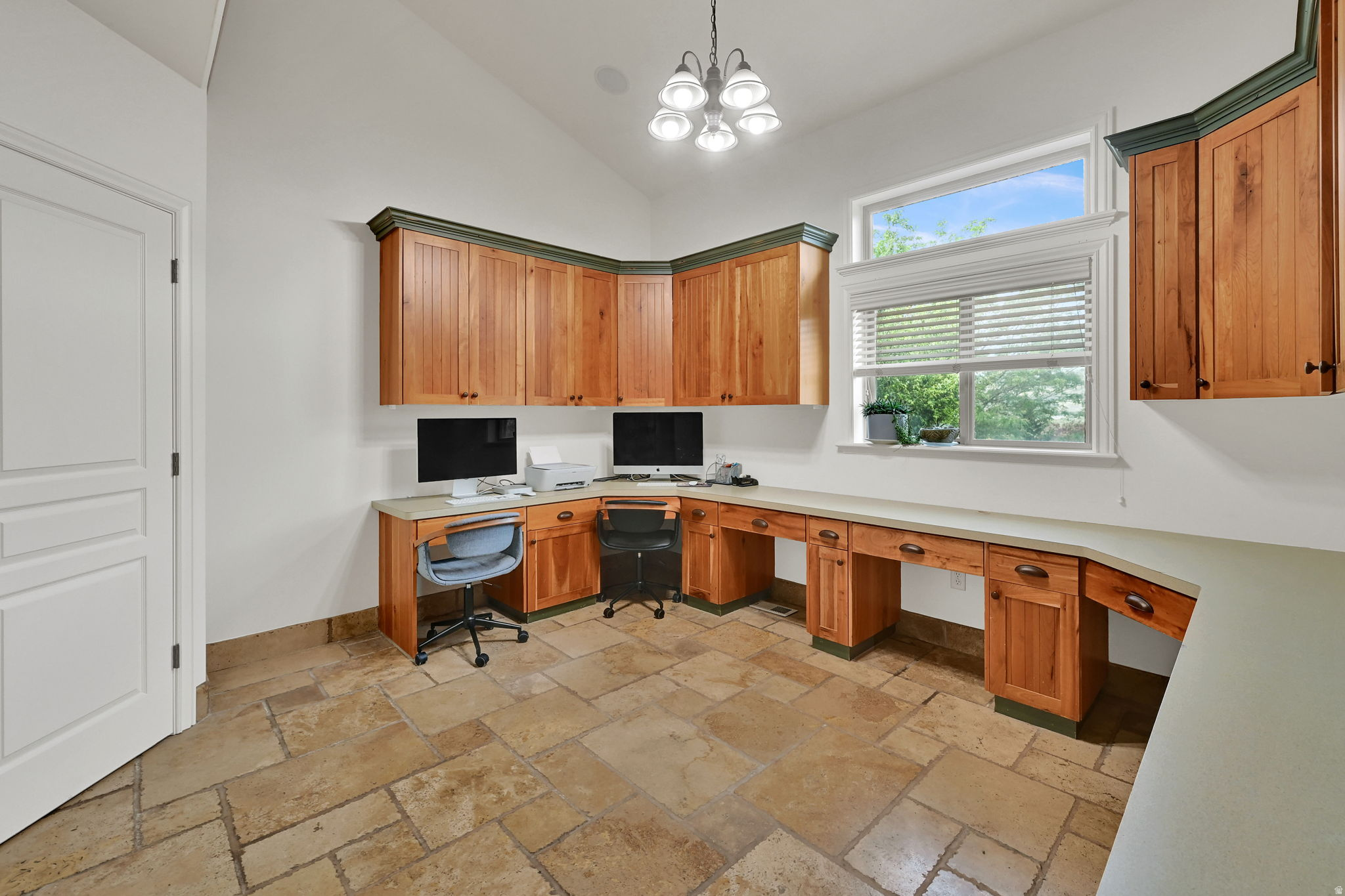 SUMMER RIDGE - Residential