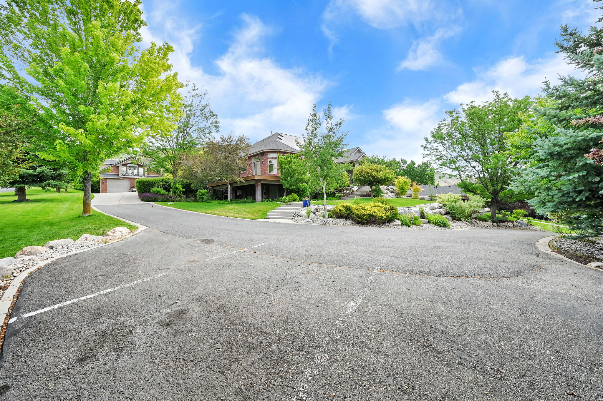 SUMMER RIDGE - Residential