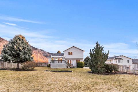 Tiny photo for 1016 E 2600 N, North Ogden, UT 84414 (MLS # 2139925)