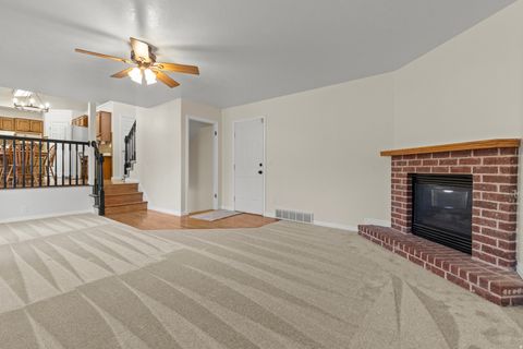 Tiny photo for 1016 E 2600 N, North Ogden, UT 84414 (MLS # 2139925)