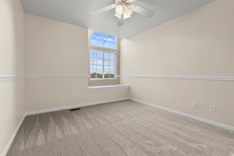 Tiny photo for 1016 E 2600 N, North Ogden, UT 84414 (MLS # 2139925)