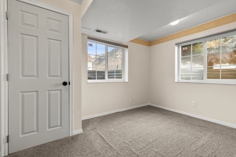 Tiny photo for 1016 E 2600 N, North Ogden, UT 84414 (MLS # 2139925)
