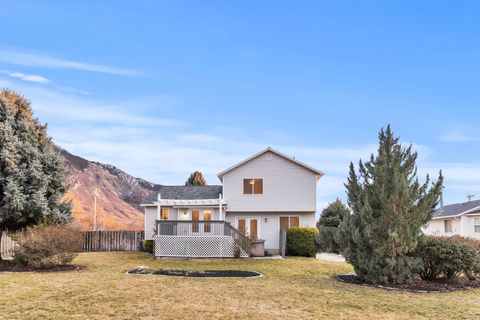 Tiny photo for 1016 E 2600 N, North Ogden, UT 84414 (MLS # 2139925)