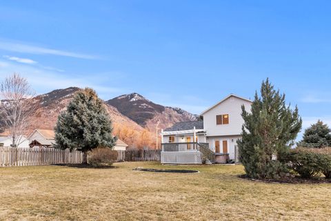 Tiny photo for 1016 E 2600 N, North Ogden, UT 84414 (MLS # 2139925)