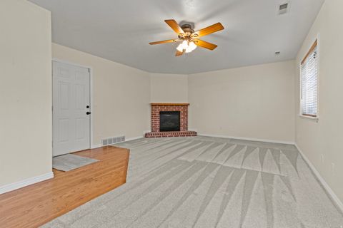 Tiny photo for 1016 E 2600 N, North Ogden, UT 84414 (MLS # 2139925)