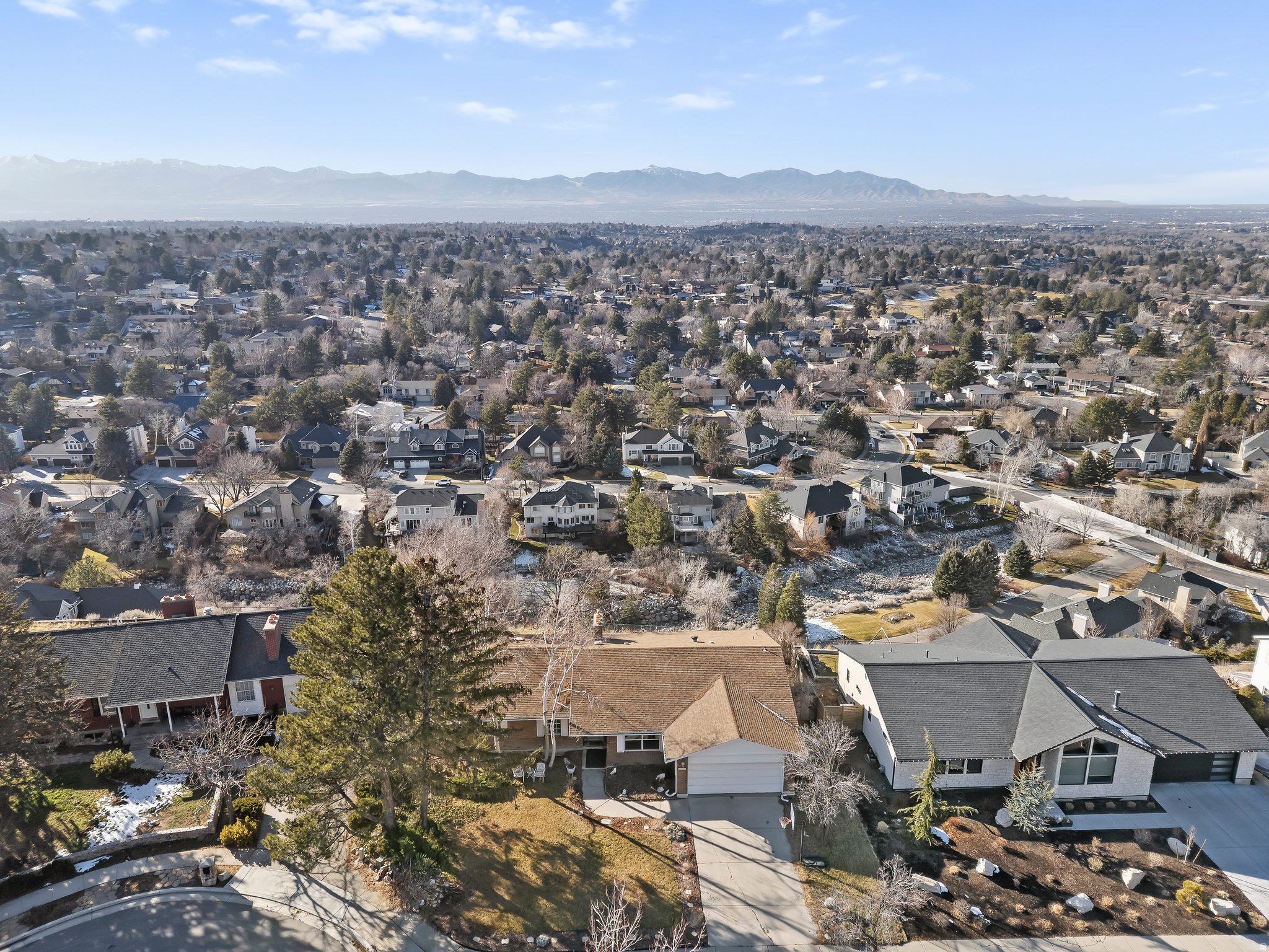 ALTA HILLS - Residential