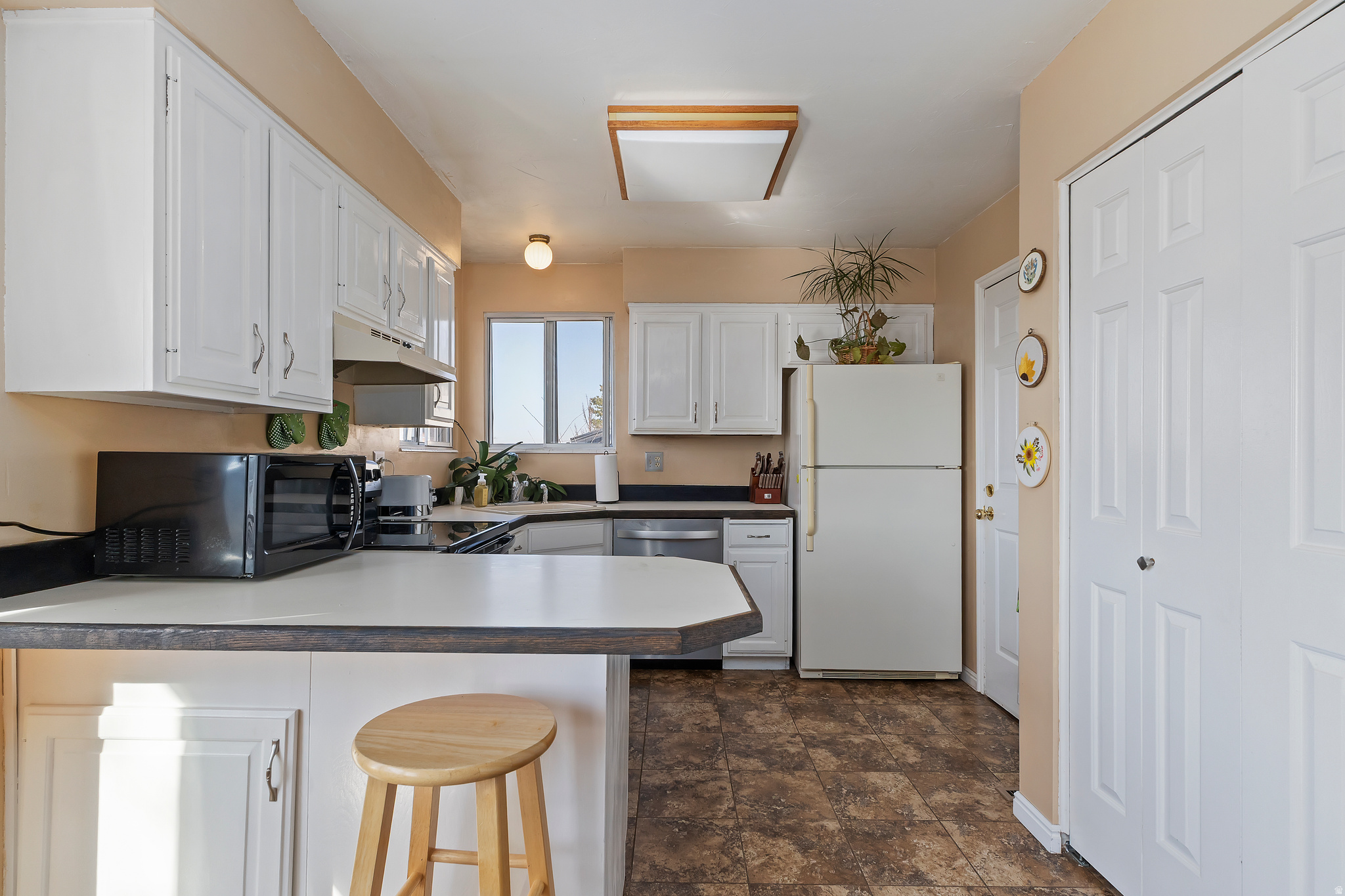 ALTA HILLS - Residential