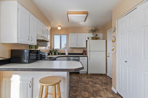 Tiny photo for 8760 S RUSTLER RD E, Cottonwood Heights, UT 84093 (MLS # 2135084)