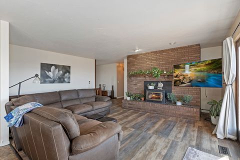 Tiny photo for 8760 S RUSTLER RD E, Cottonwood Heights, UT 84093 (MLS # 2135084)