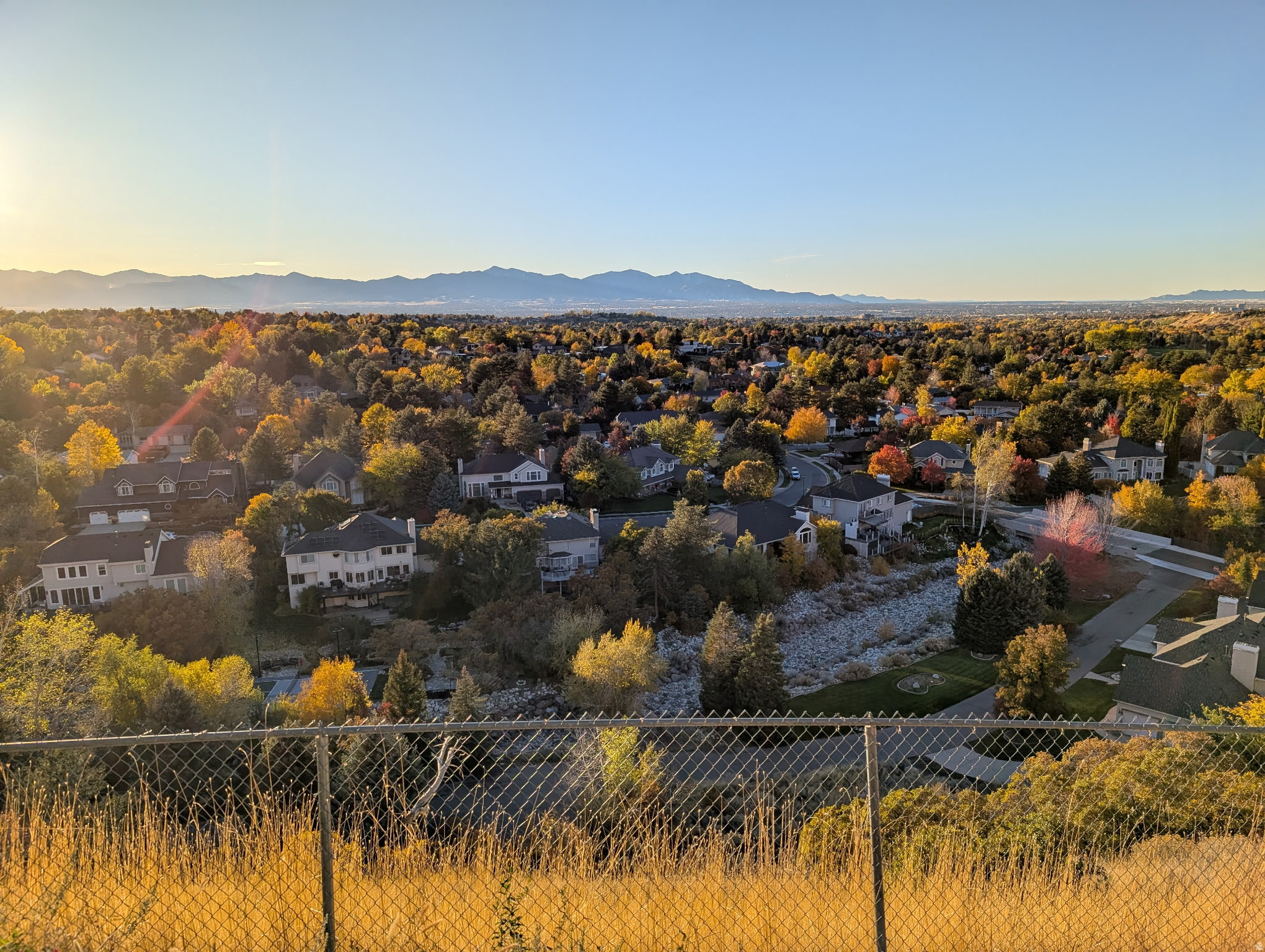 ALTA HILLS - Residential