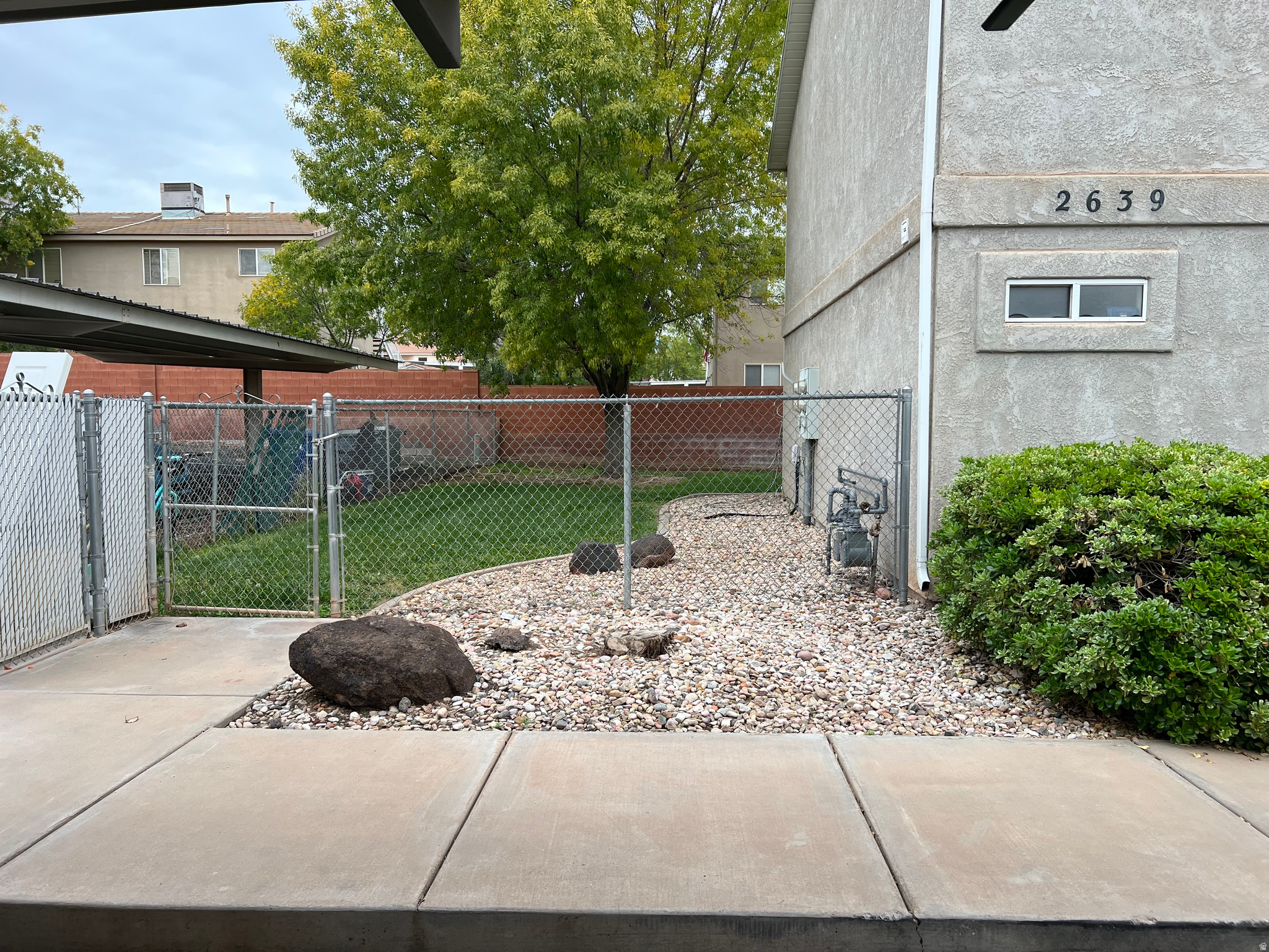 EASTMONT ACRES - Residential Income