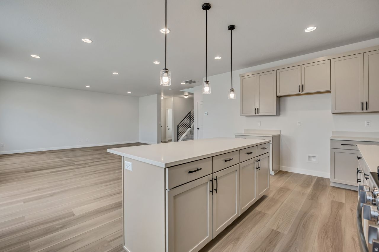 PARKVIEW AT SHORELINE - Residential