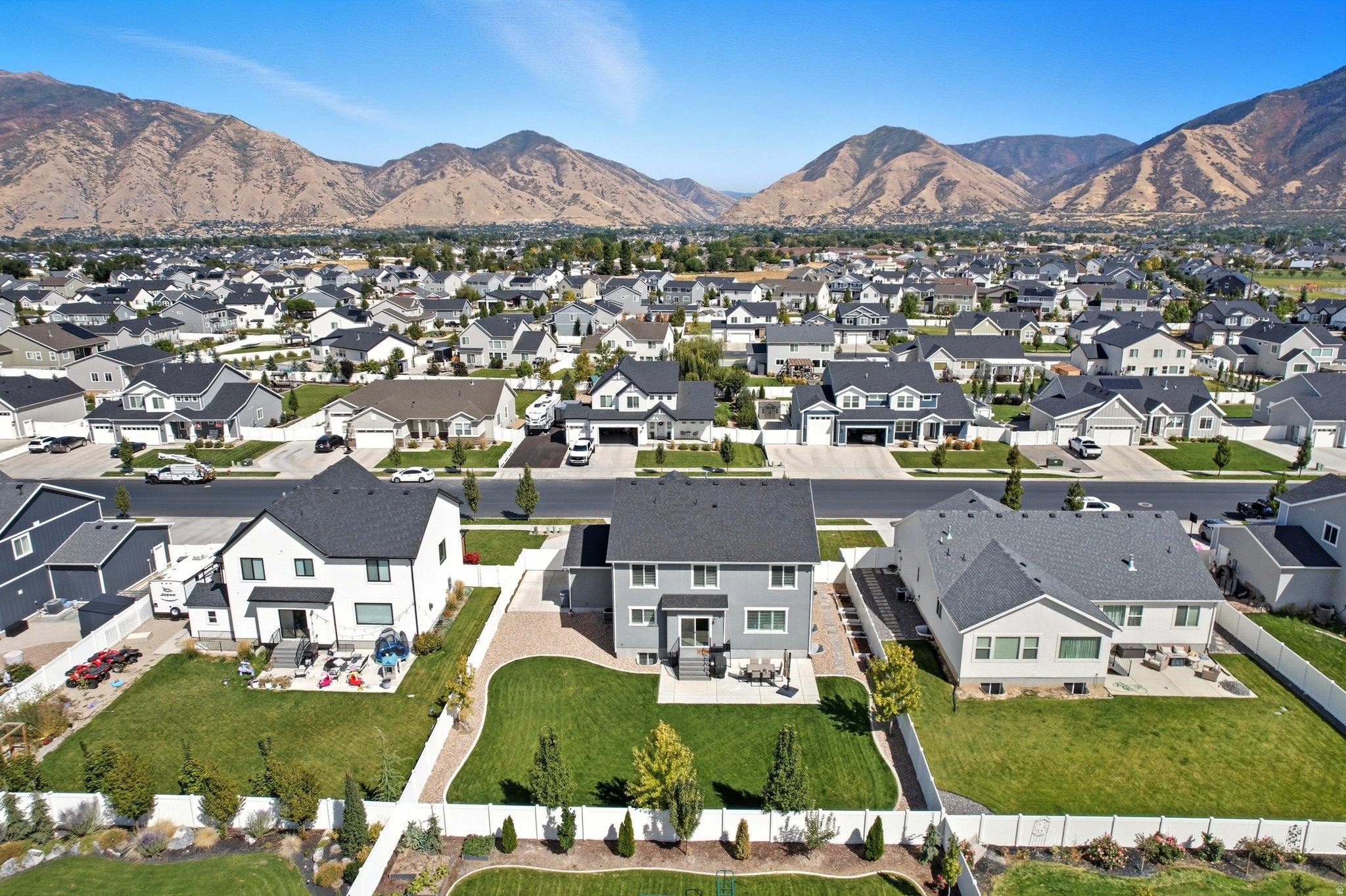 MAPLETON GROVE - Residential