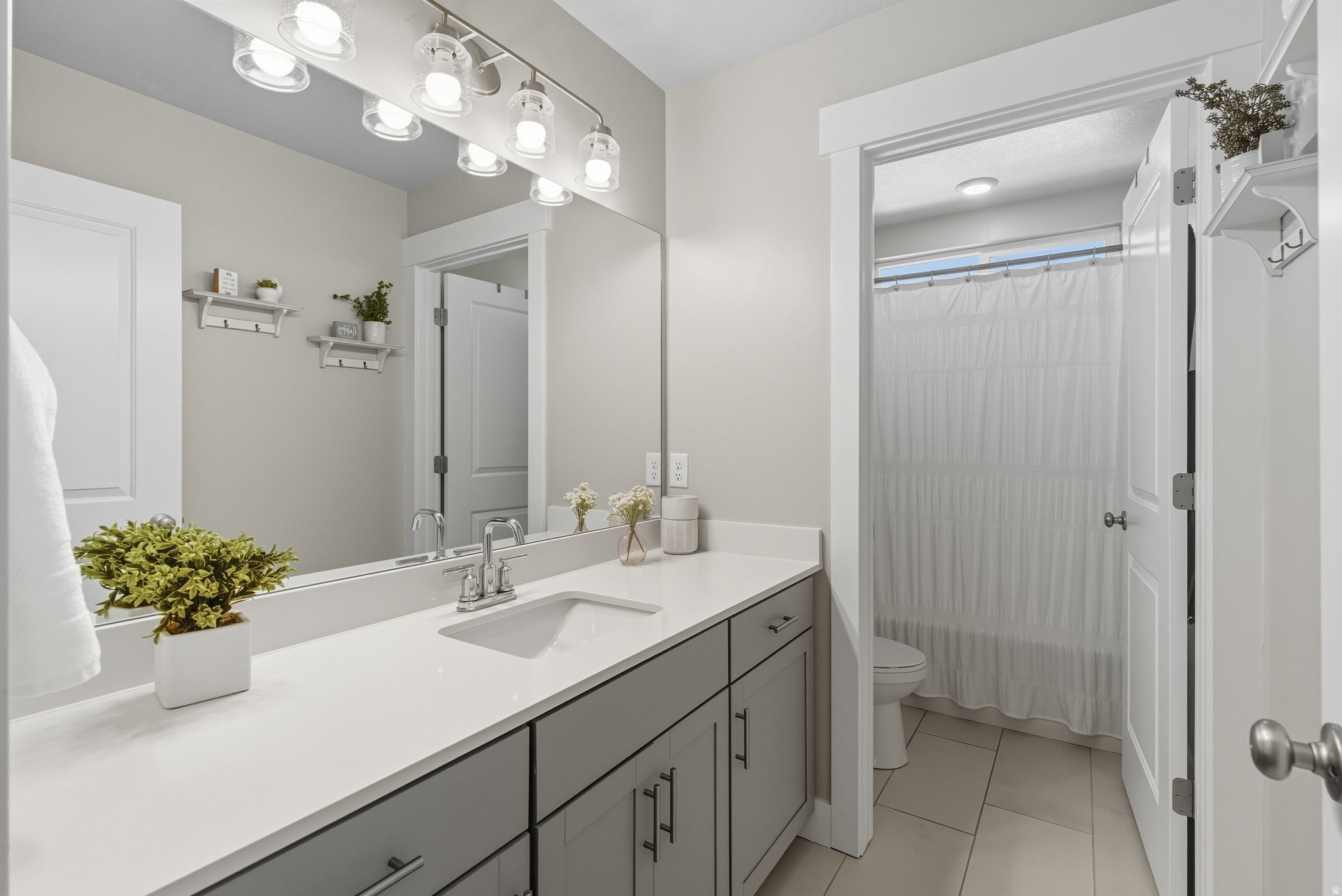 MAPLETON GROVE - Residential