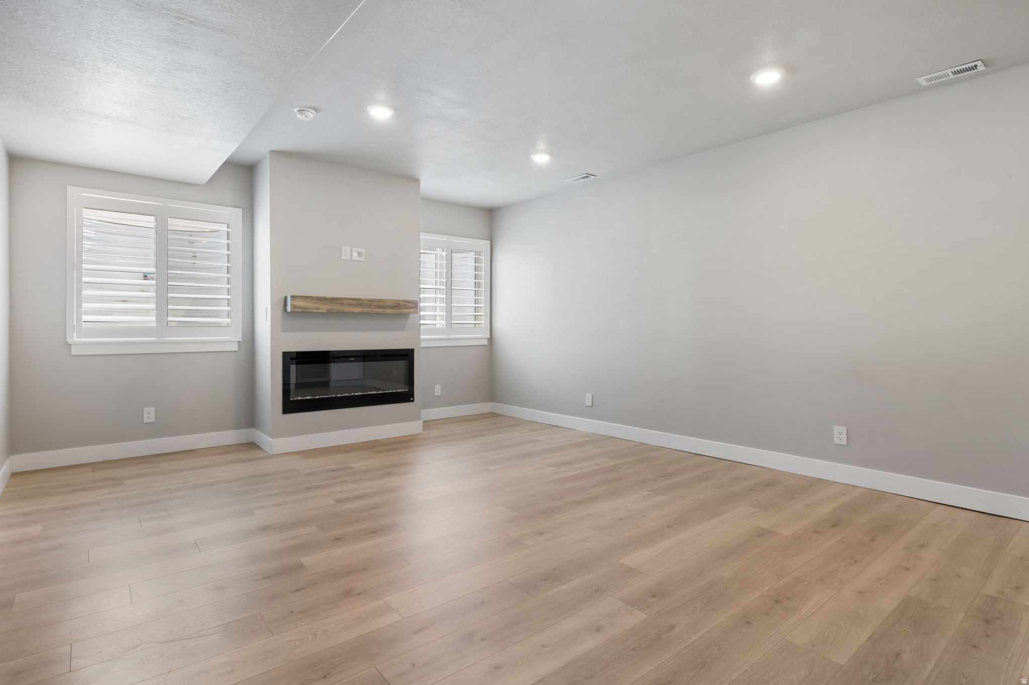 MAPLETON GROVE - Residential