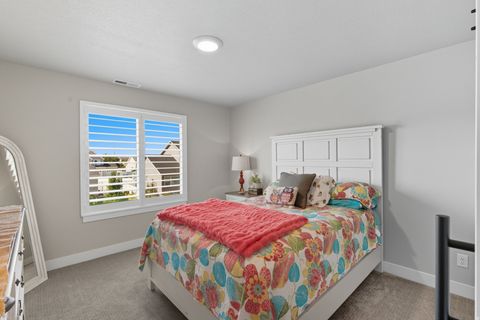 Tiny photo for 572 S CHAMBERLAIN ST, Mapleton, UT 84664 (MLS # 2146687)