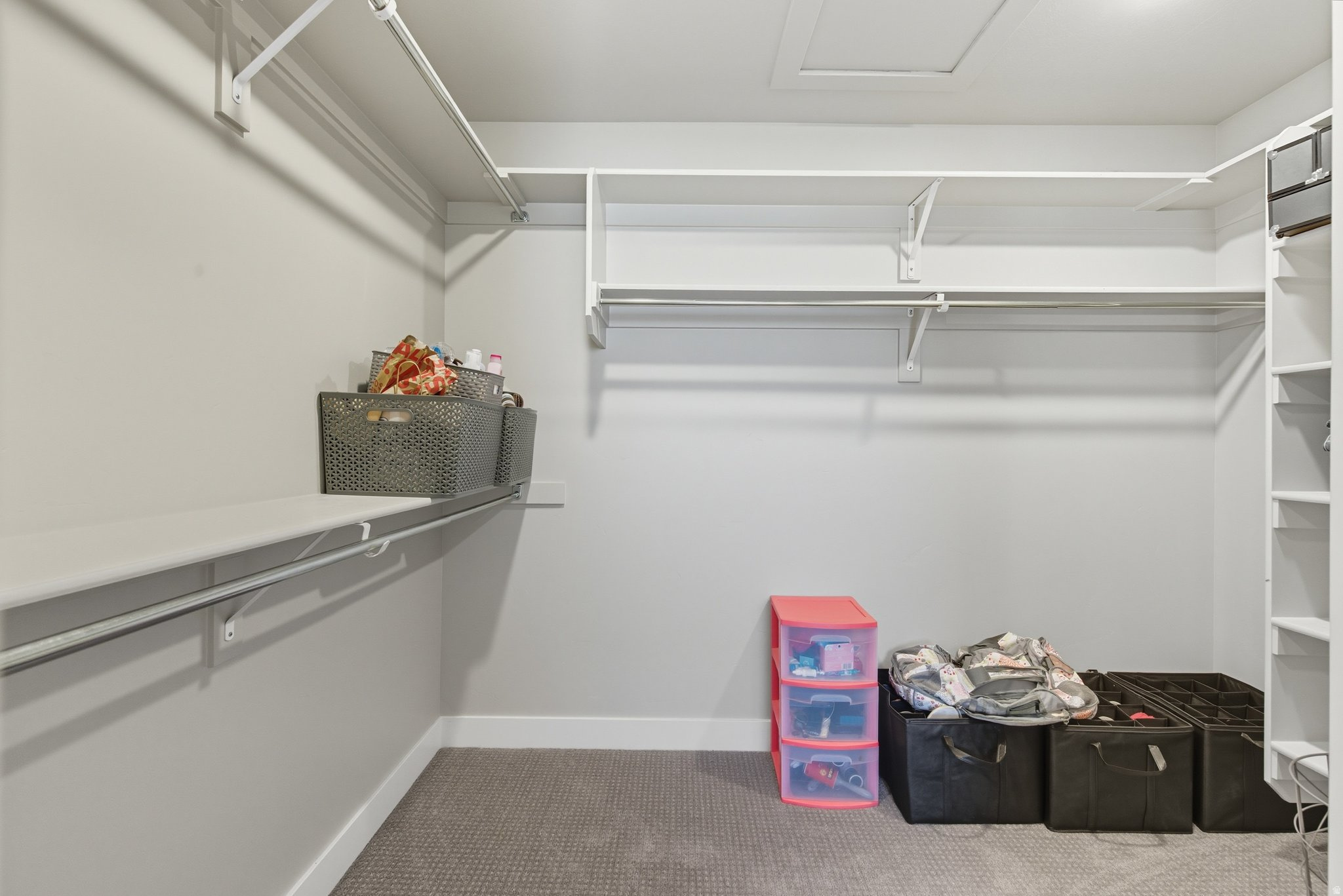 MAPLETON GROVE - Residential